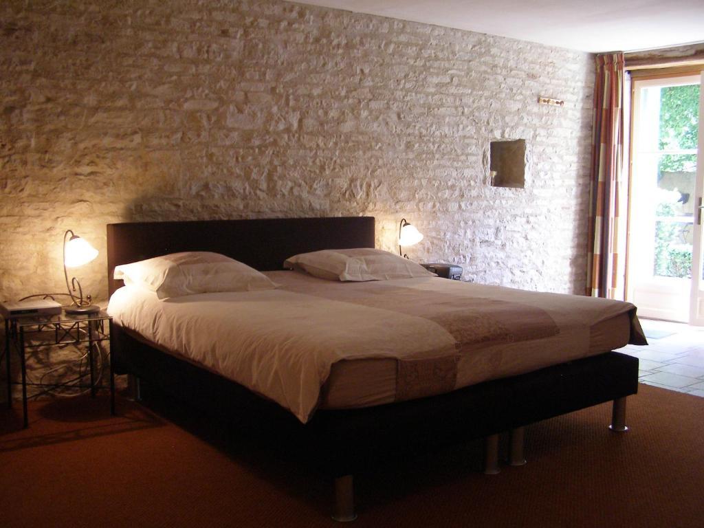 Charme Hotel La Dominotte Demigny Szoba fotó