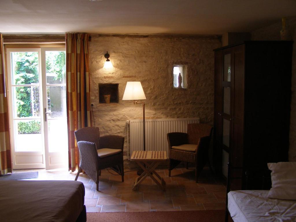 Charme Hotel La Dominotte Demigny Szoba fotó