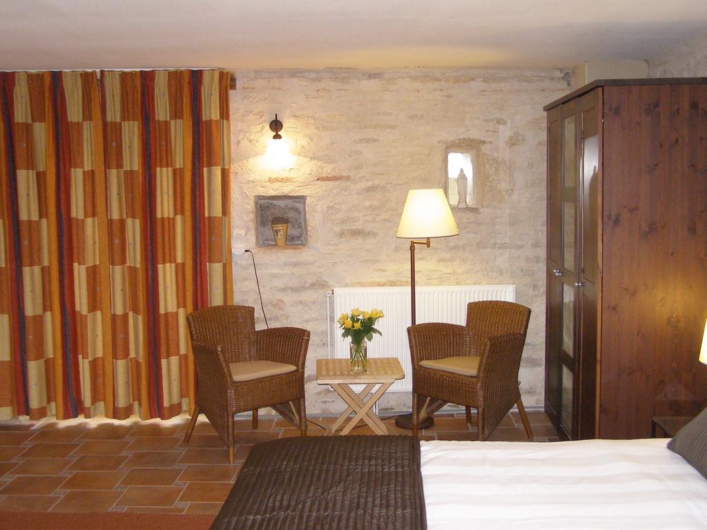 Charme Hotel La Dominotte Demigny Szoba fotó