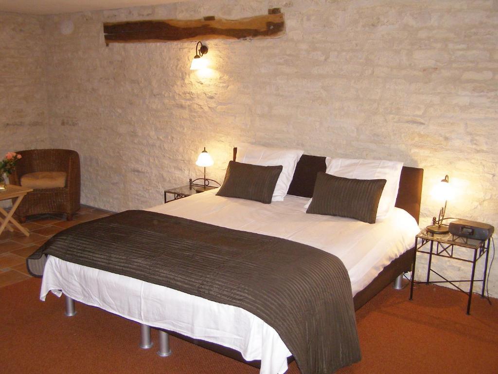 Charme Hotel La Dominotte Demigny Szoba fotó