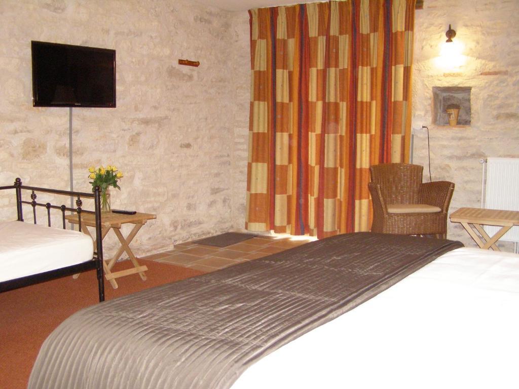 Charme Hotel La Dominotte Demigny Szoba fotó